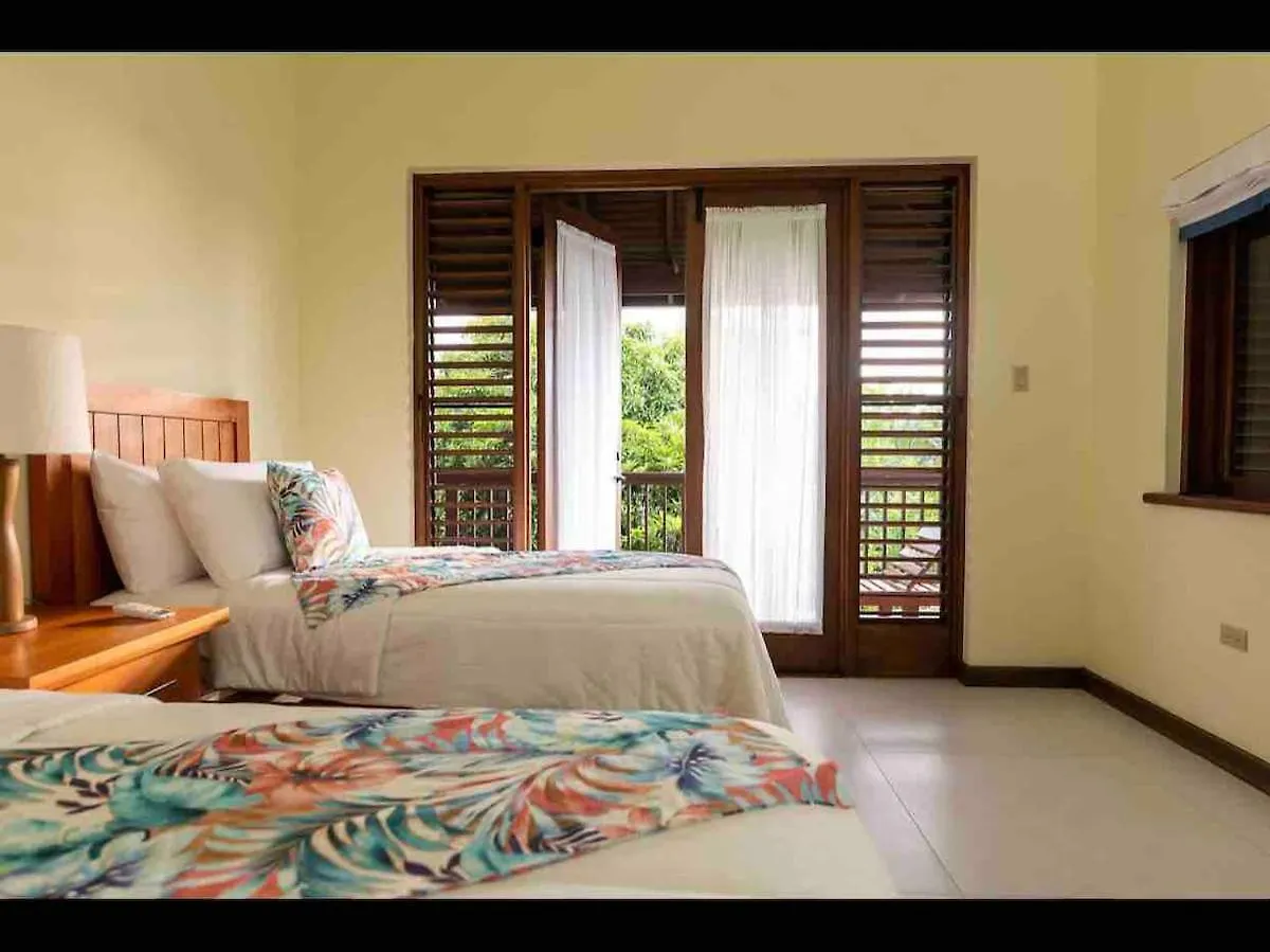 Naseberry Lodge At Oracabessa Hill Cottages -Cozy 2-Bedroom Villa Jamajka